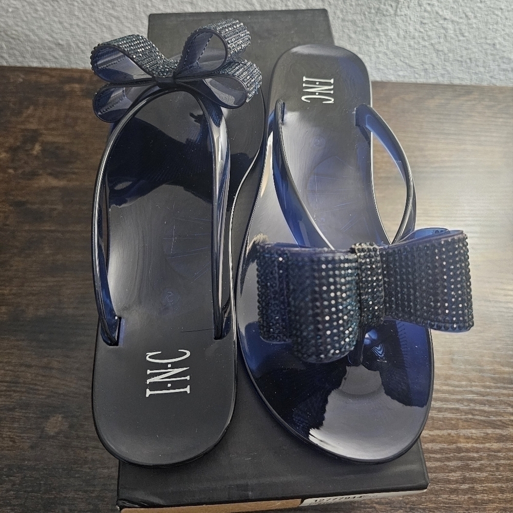 2/$20 INC MADENA JELLY THONG FLIP-FLOPS